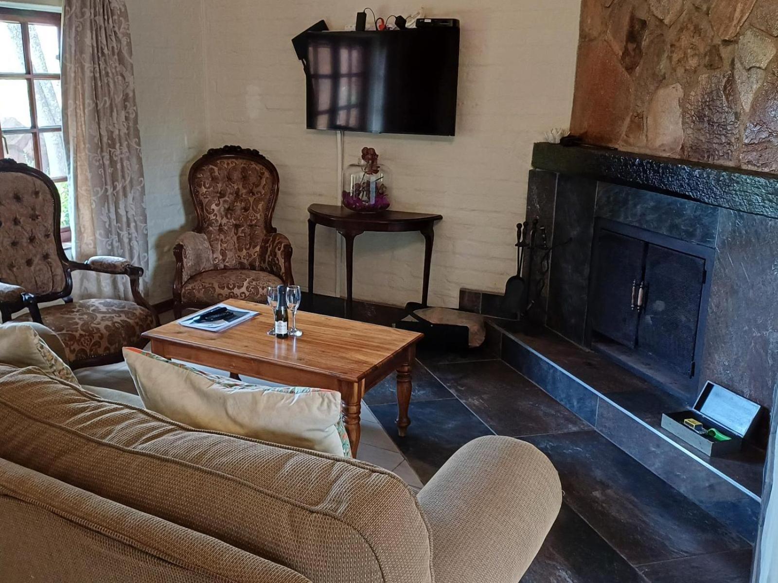 Critchley Hackle Lodge Dullstroom Rum bild